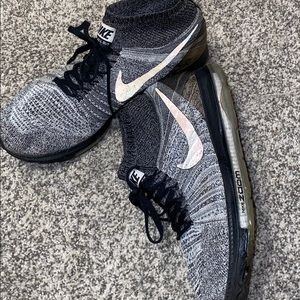Men’s Nike Zooms! Worn a few times great condition